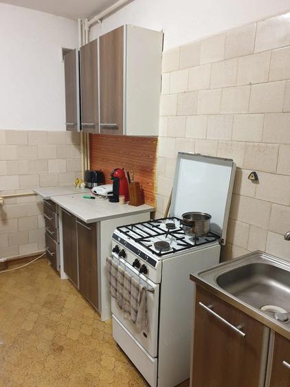 Apartament cu 2 camere decomandat în Brâncoveanu
