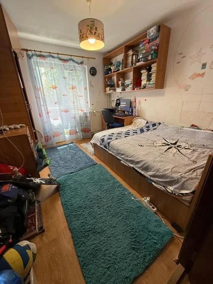 Apartament cu 3 camere semidecomandat în Brazda lui Novac