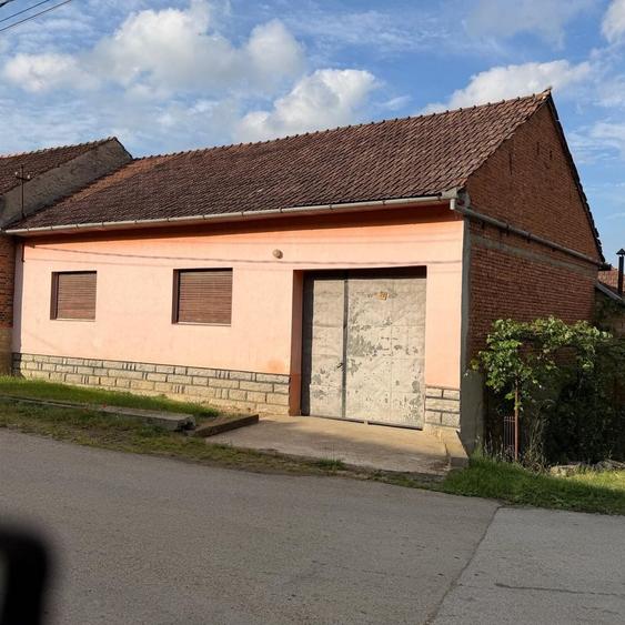 Casă cu 4 camere în Vălanii de Beiuș