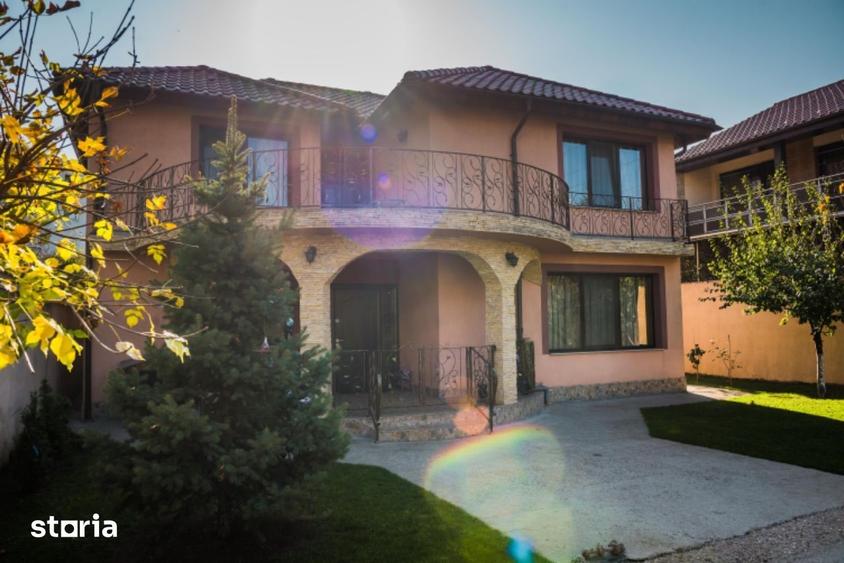 Casă cu 6 camere cu Teren 500 Mp în Dunărea