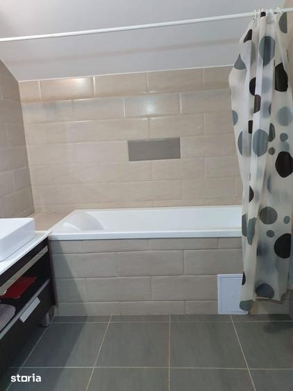 Casă cu 5 camere cu Teren 670 Mp în Mihai Eminescu