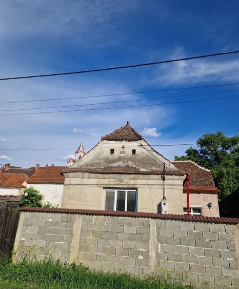 Casă individuală cu 2 camere cu Teren 423 Mp în Purcăreni