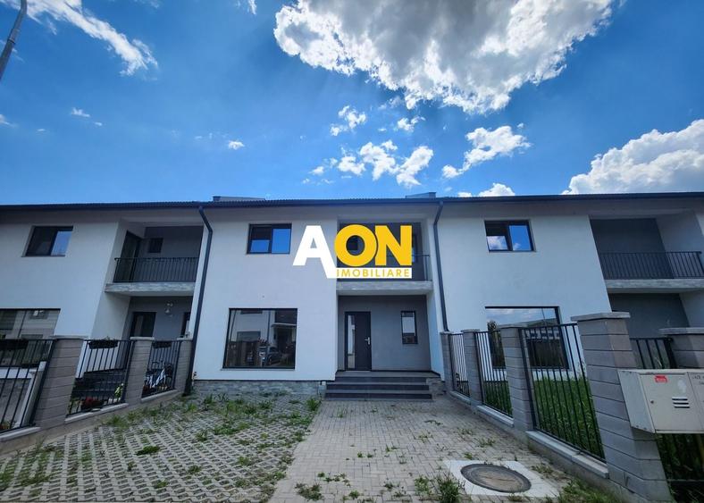 Casă cu 4 camere cu Canalizare în Micești