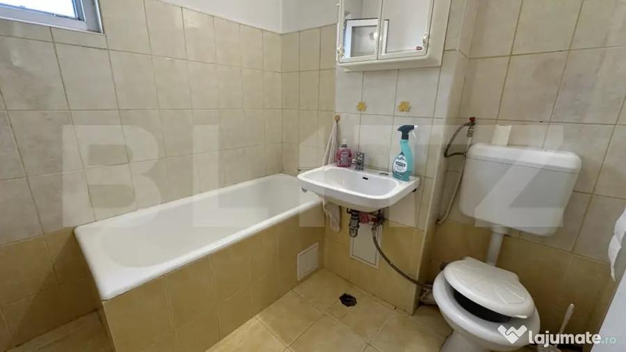 Apartament cu 3 camere decomandat, mobilat în Iosia