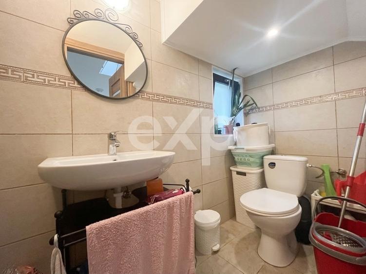 Casă individuală cu 4 camere cu Teren 230 Mp în Tunari