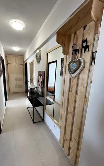 Apartament cu 2 camere semidecomandat, mobilat în Sud-Vest