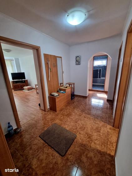 Apartament cu 4 camere în Ultracentral
