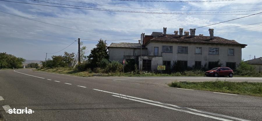 Casă cu 4 camere în Cucorăni