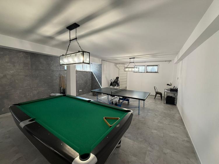 Casă individuală cu 6 camere cu Canalizare în Tomis Plus