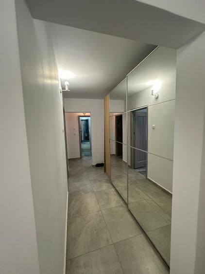 Apartament cu 3 camere decomandat în Militari