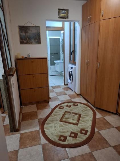 Apartament cu 2 camere decomandat în Ostroveni
