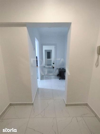 Apartament cu 3 camere semidecomandat, mobilat în Pantelimon