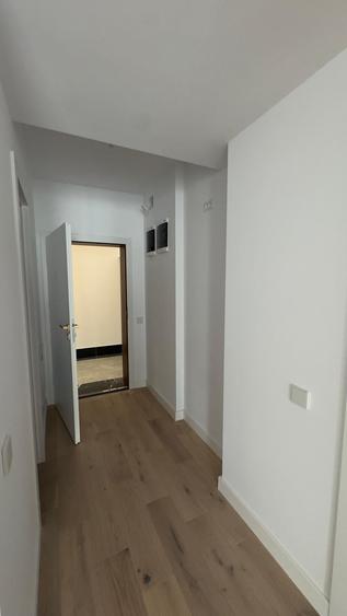 Apartament cu 2 camere decomandat în P-ta Presei Libere