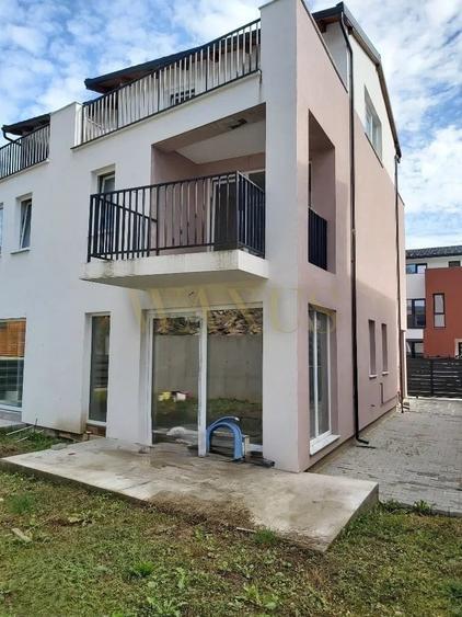 Duplex cu 4 camere cu Canalizare în Mănăștur