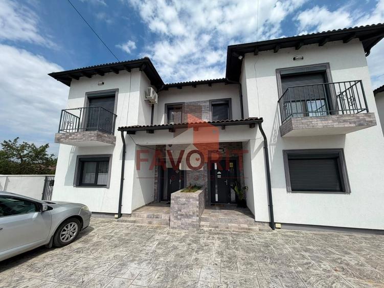 Duplex cu 5 camere cu Canalizare în Utvin