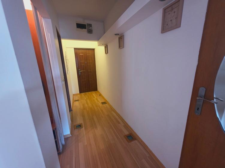 Apartament cu 2 camere decomandat în Griviței