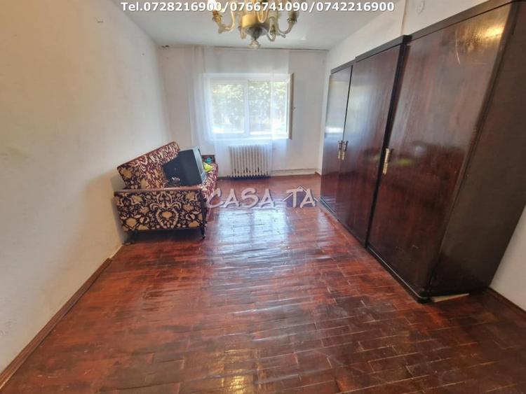 Apartament cu 3 camere decomandat în 9 Mai