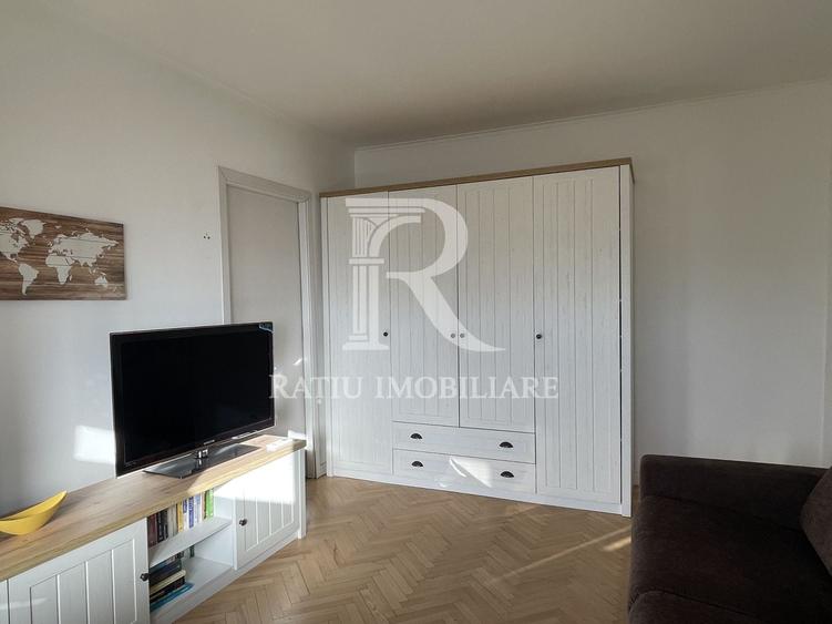 Apartament cu 2 camere nedecomandat, mobilat în Rogerius