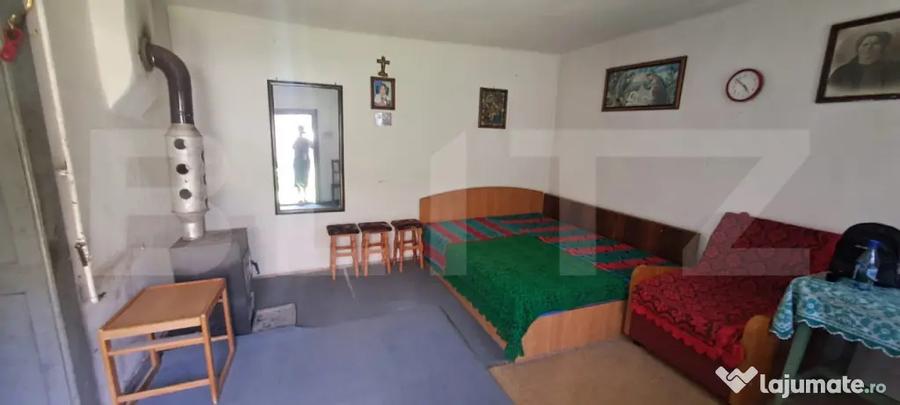 Casă cu 2 camere cu Teren 3000 Mp în Veneția de Sus