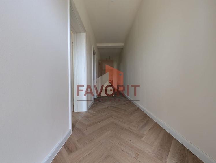 Duplex cu 3 camere cu Canalizare în Sânandrei