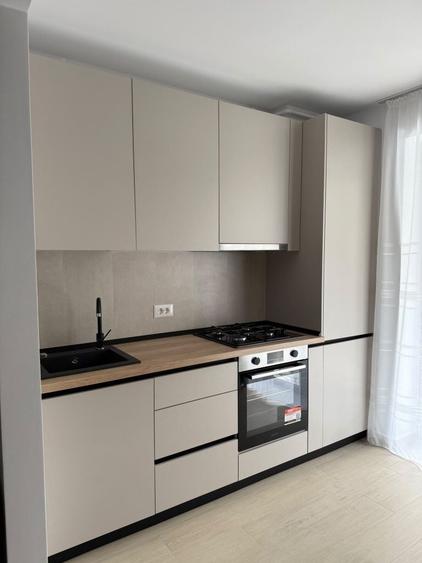 Apartament cu 2 camere semidecomandat în Est