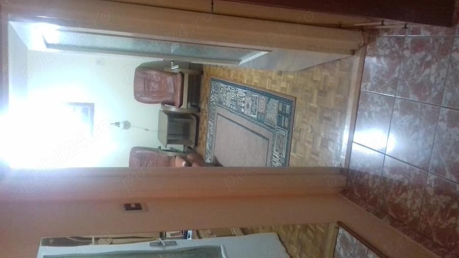 Apartament cu 3 camere semidecomandat în Olimpia-Stadion
