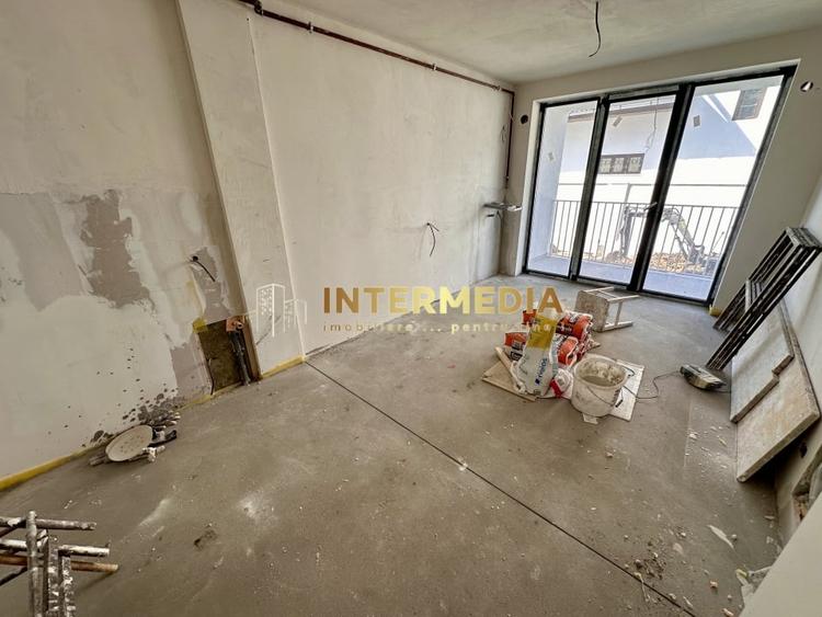Apartament cu 2 camere decomandat în Cetate