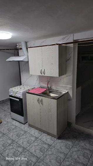 Casă cu 2 camere cu Teren 300 Mp în Central