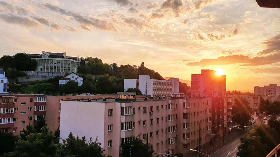 Apartament cu 2 camere decomandat în Griviței