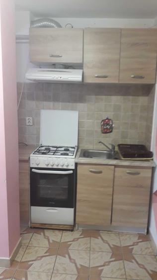 Apartament cu 2 camere decomandat în Carpați 2