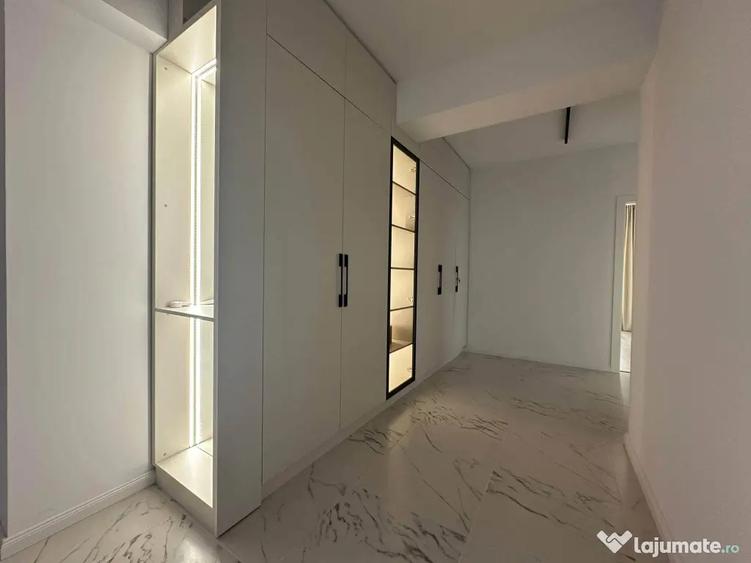 Apartament cu 3 camere semidecomandat în Copou