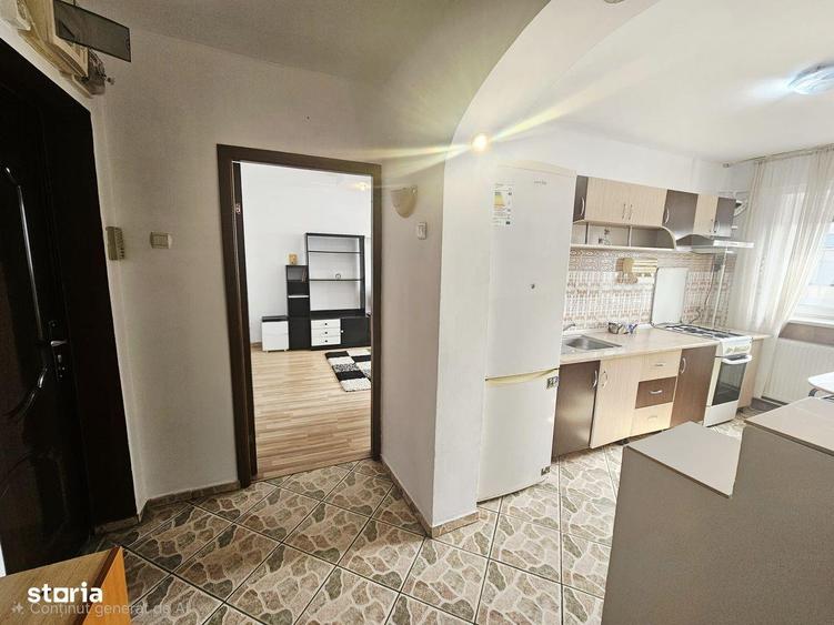 Apartament 2 camere decomandat, mobilat ?i utilat Bld.Bucuresti - 3