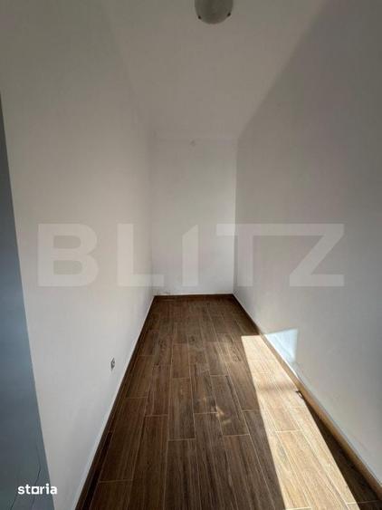 Casă cu 6 camere cu Teren 700 Mp în 700
