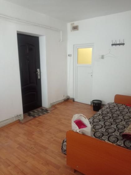 Apartament cu 2 camere nedecomandat în Central