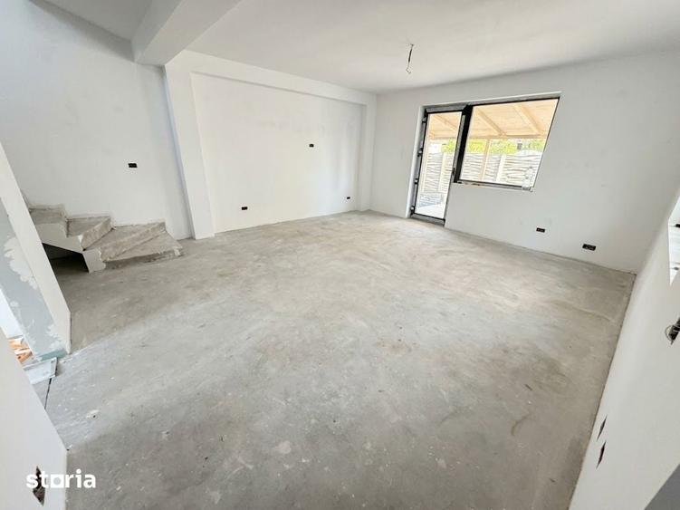 Casă cu 5 camere cu Teren 158 Mp în Glina