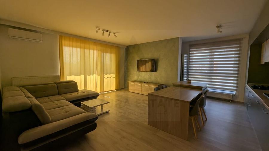 Apartament cu 3 camere decomandat, mobilat în Calea Dumbrăvii