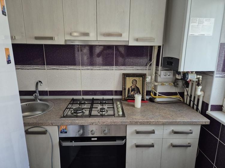Garsonieră decomandată în Central