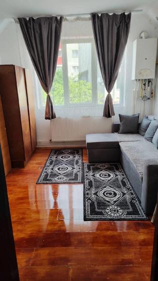 Garsonieră semidecomandată în Central