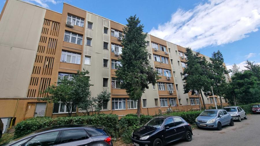 Garsonieră decomandată în Nord
