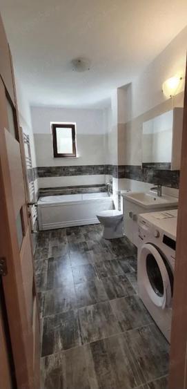 Apartament cu 2 camere decomandat în Hințești