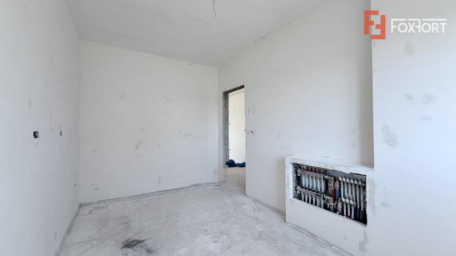 Duplex cu 4 camere cu Canalizare în Moșnița Veche