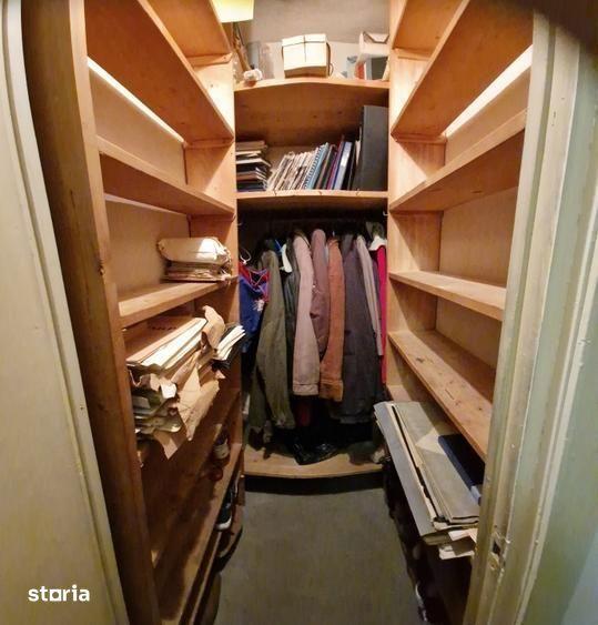 Apartament cu 3 camere semidecomandat, mobilat în Bucureștii Noi