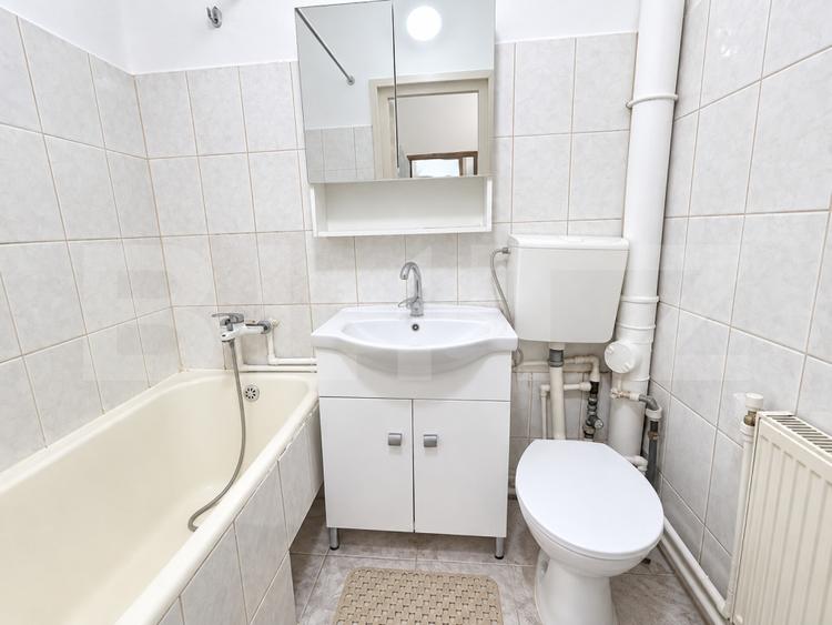 Apartament cu 2 camere semidecomandat, mobilat în Nord-Est