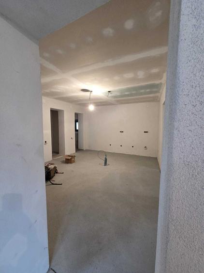 Casa de vanzare in Avrig(la doar 20 min de Sibiu)cu teren de 907 mp - 2