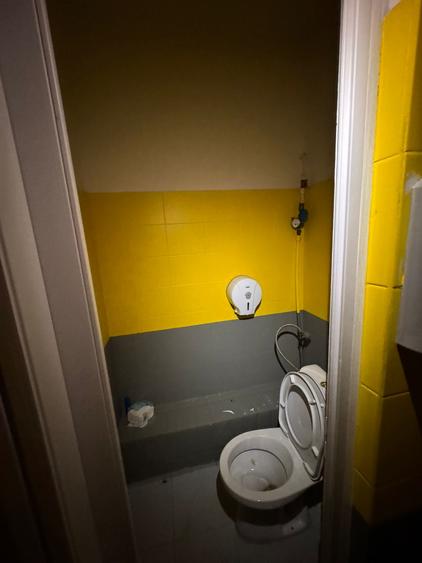 Spațiu comercial, de 81.400001525879 mp, în P-ța Unirii