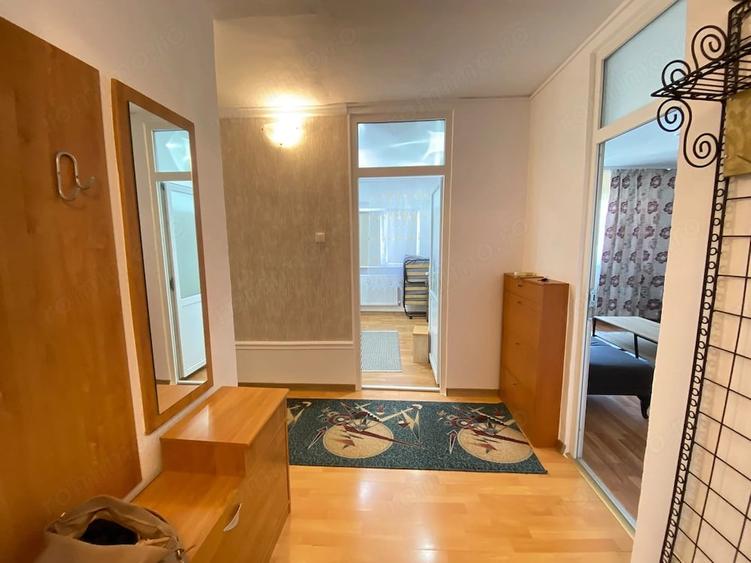 Apartament cu 3 camere decomandat în Dacia