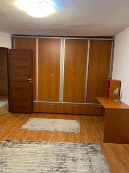 Garsonieră decomandată în Vitan Mall