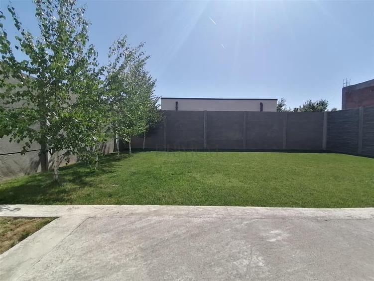 Duplex cu 4 camere cu Teren 280 Mp în Moșnița Nouă