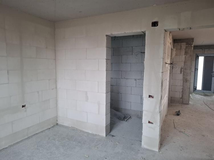 Casă cu 3 camere în Agigea
