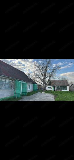 Casă cu Teren 1209 Mp în Tomnatic